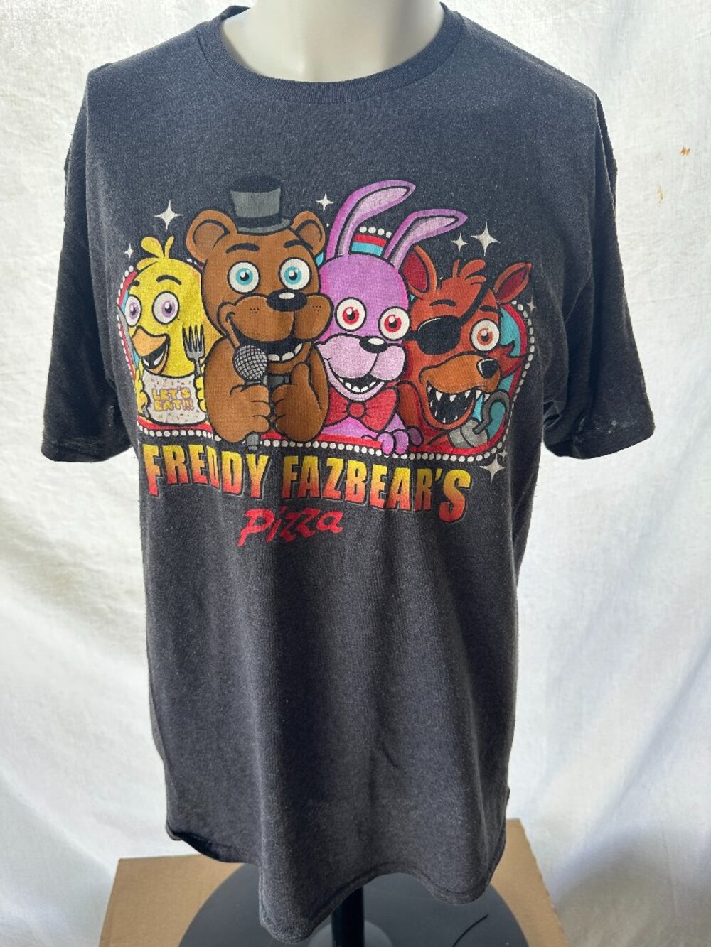 Five Nights at Freddy's Fazbear's Pizza Men's Gray Shirt Large Cotton Polyester